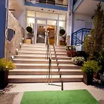 アパートホテル Maria - Renovating Brand New For 2026 4*