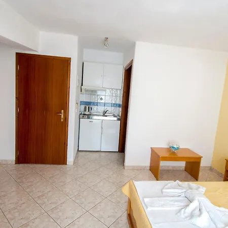 公寓式酒店 Maria - Renovating Brand New For 2026