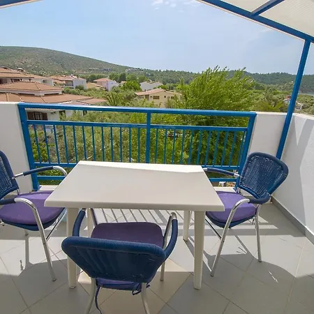 Maria Aparthotel