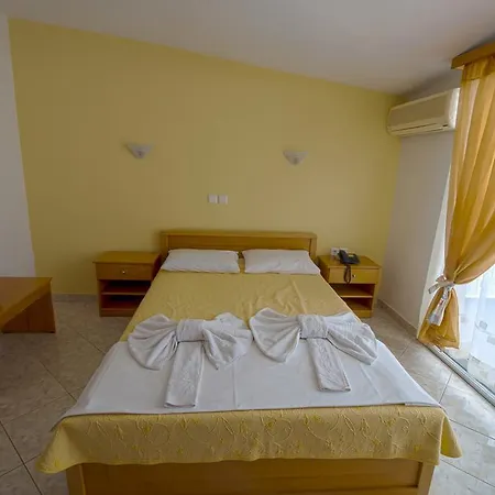 Aparthotel Maria Potos