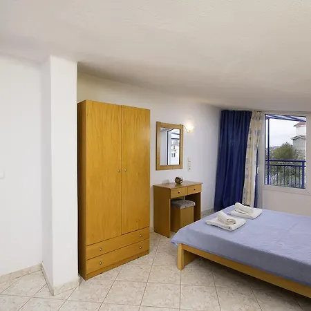 Maria - Renovating Brand New For 2026 3* 波托什