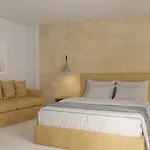 Maria - Renovating Brand New For 2026 Appart hôtel