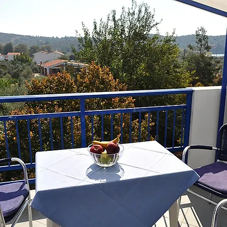 Maria - Renovating Brand New For 2026 Potos