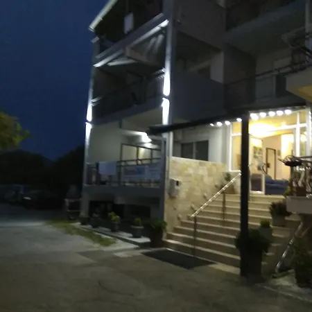 Maria - Renovating Brand New For 2026 4* Potos